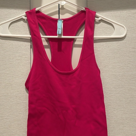 GUESS BY MARCIANO DRESS! Size: XS/S. - Picture 8 of 11